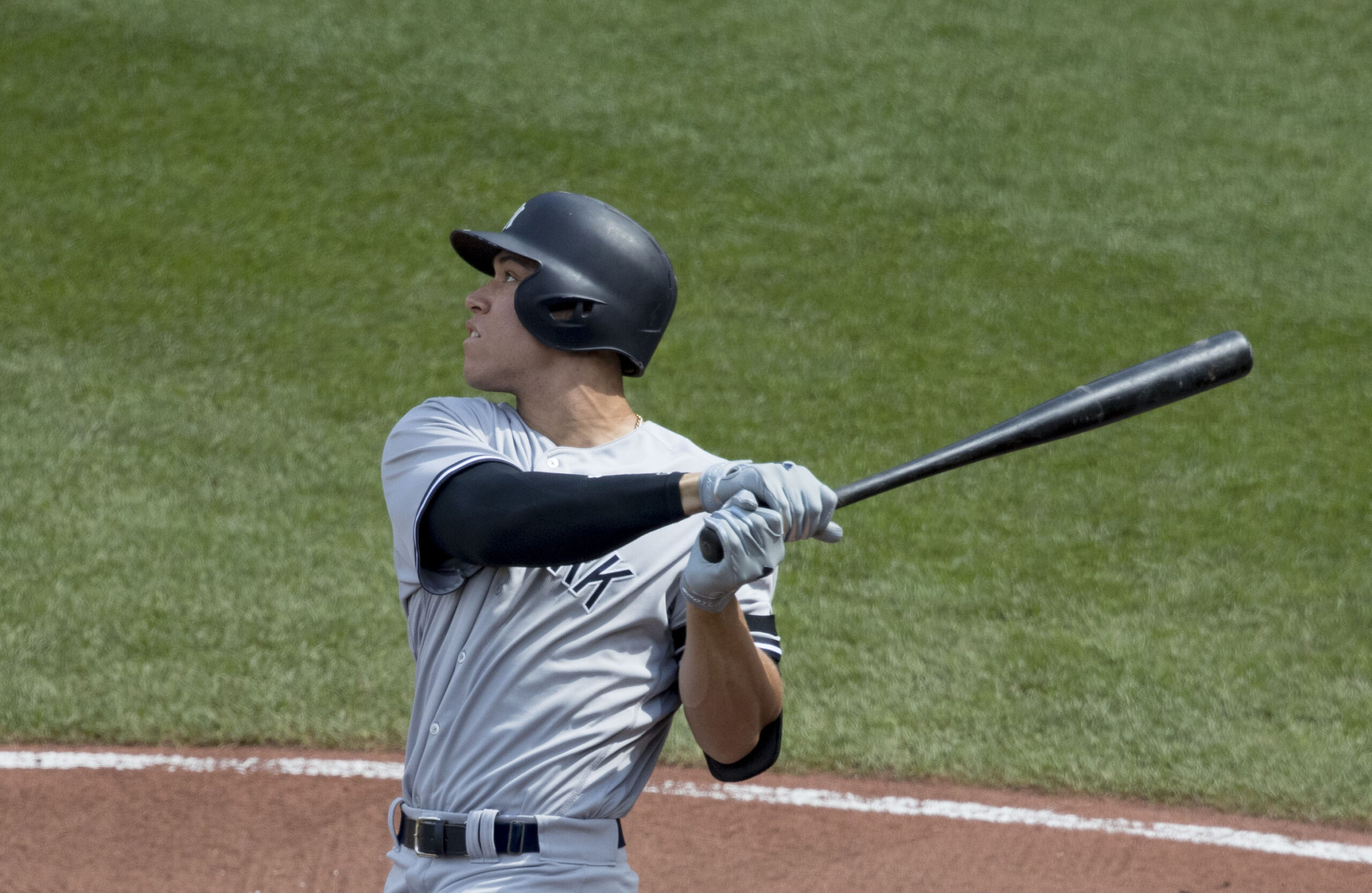 Fantasy Baseball Picks (FanDuel) – April 14, 2026